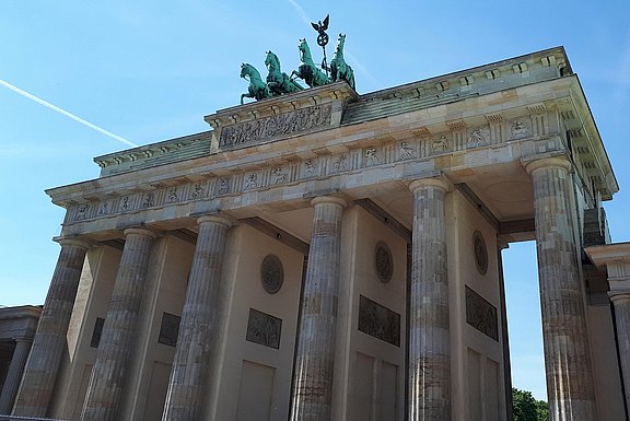 berlin-3545032_1920.jpg  